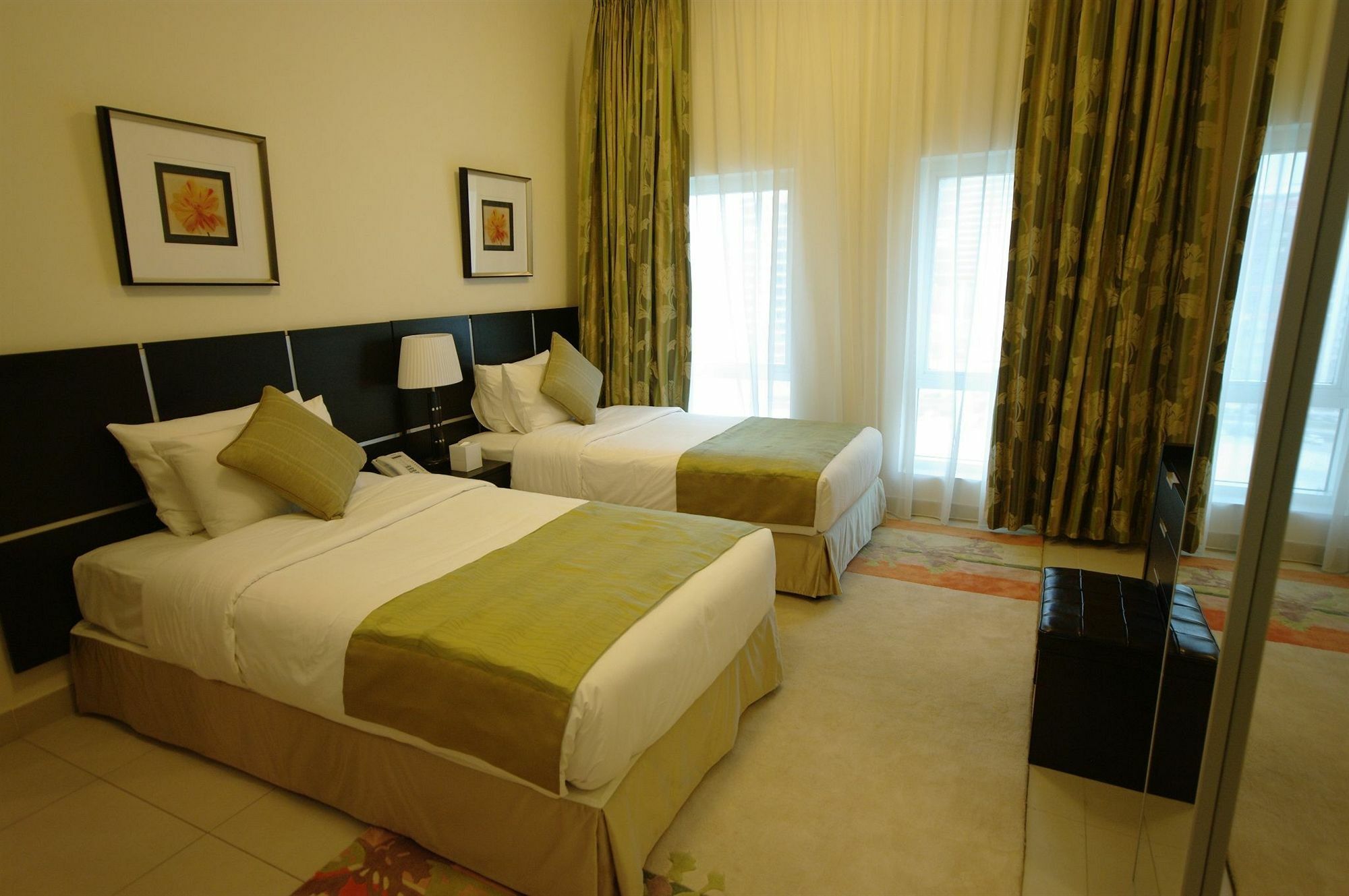 Gulf Oasis Hotel Apartments Fz Llc Dubai Esterno foto